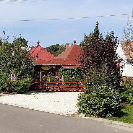 Gyöngyvirág Apartment Romhány Esterno foto
