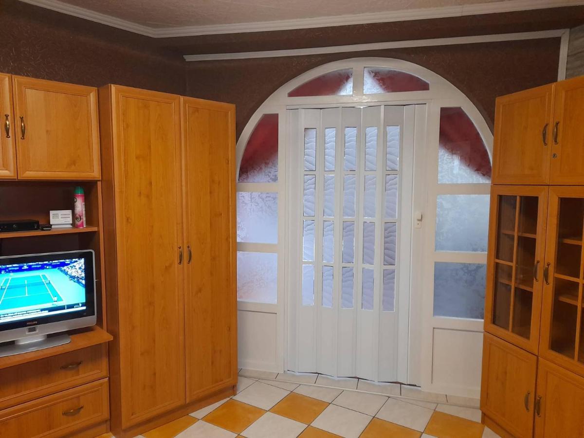 Gyöngyvirág Apartment Romhány Esterno foto
