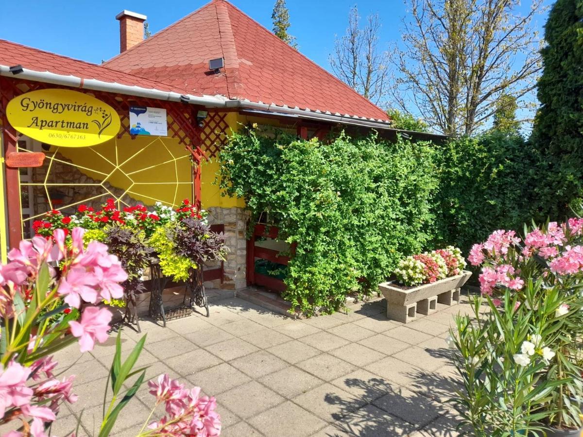 Gyöngyvirág Apartment Romhány Esterno foto