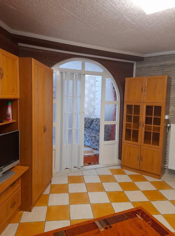 Gyöngyvirág Apartment Romhány Esterno foto